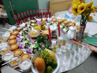 Mâm cũng thôi nôi cho bé gái