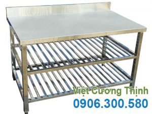 Bàn inox 3 tầng có gáy và kệ dưới BAI-23