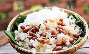 Xôi lạc truyền thống